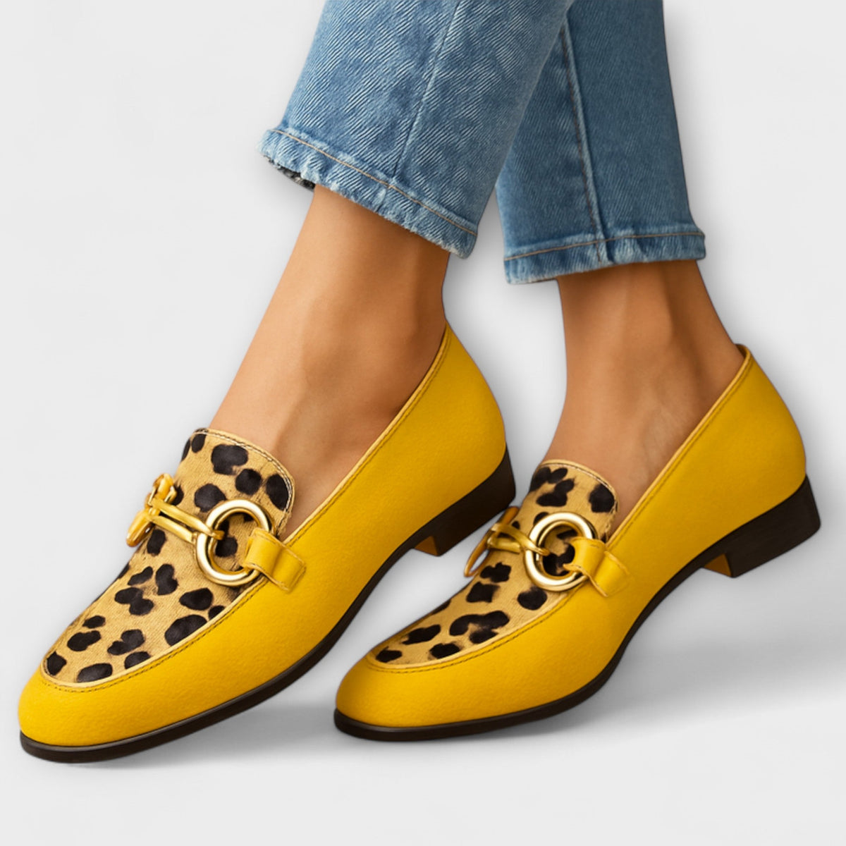 Lina | Contrast Moccasins