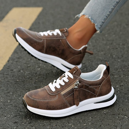 Nina | Chic Sport Zip Sneakers