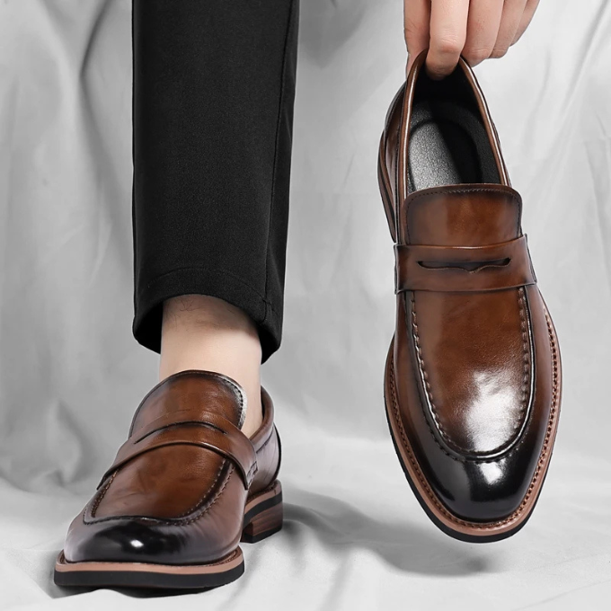 The Classic Metro Leather Shoes