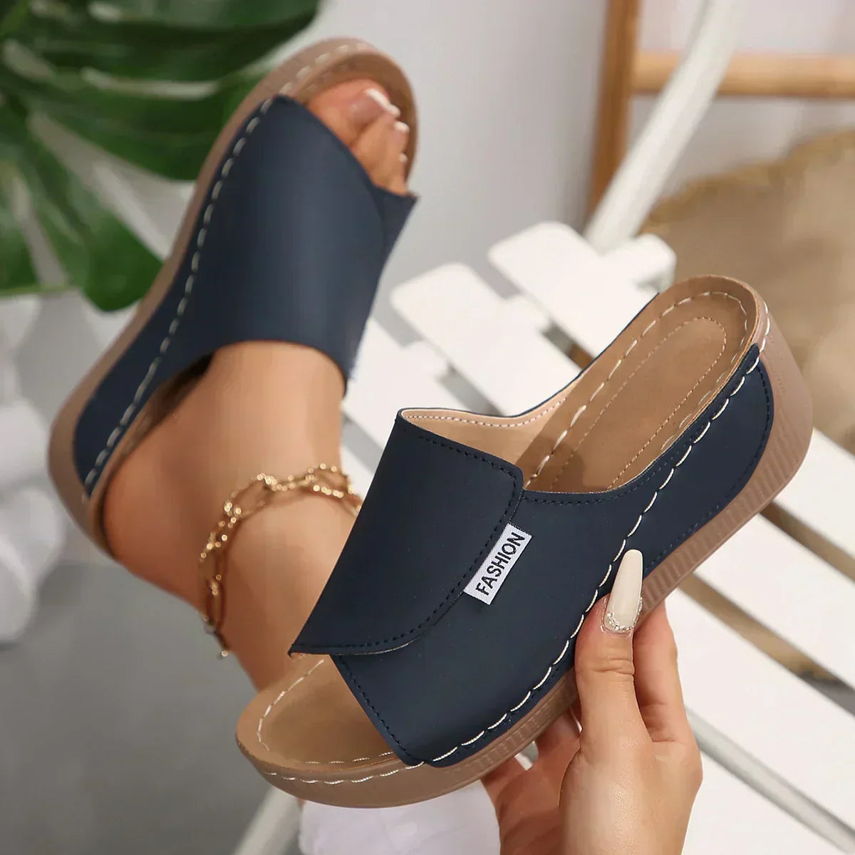 Rumi | Adjustable Orthopedic Mules