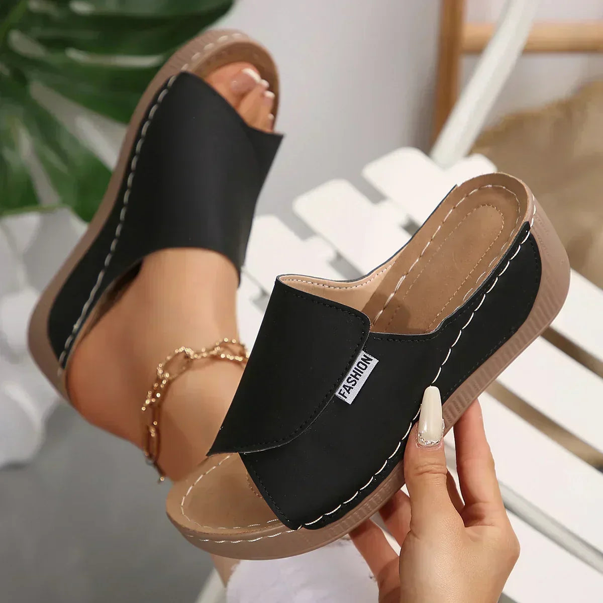 Rumi | Adjustable Orthopedic Mules