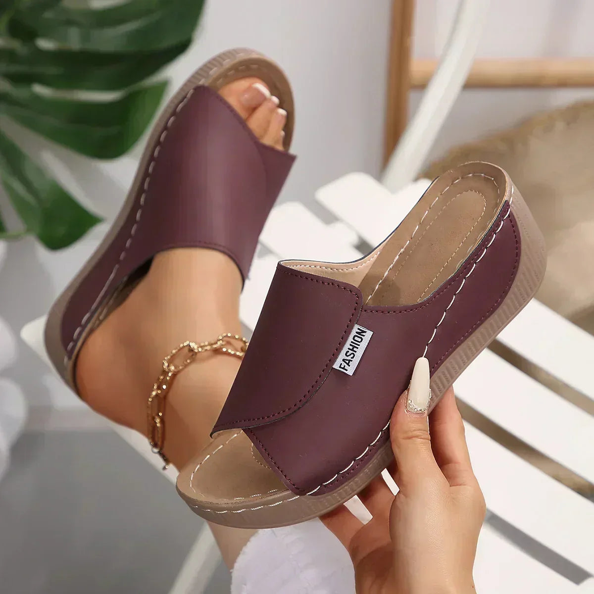 Rumi | Adjustable Orthopedic Mules