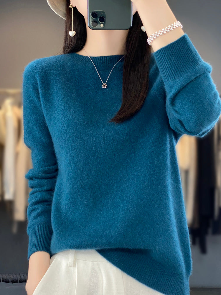 Émilie | Soft Minimalist Sweater