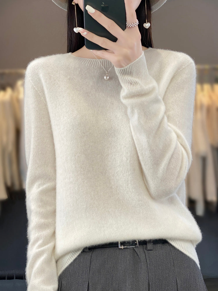 Émilie | Soft Minimalist Sweater