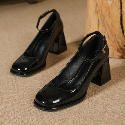 Noiréline | Sculpted Patent Heels
