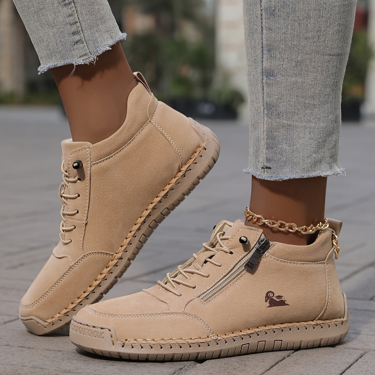 Maura | Comfort Nature Zip Sneakers