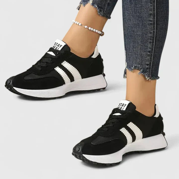Juliane | Retro Sport Chic Sneakers