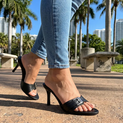 Sadie | Women's Heeled Buckle Sandals