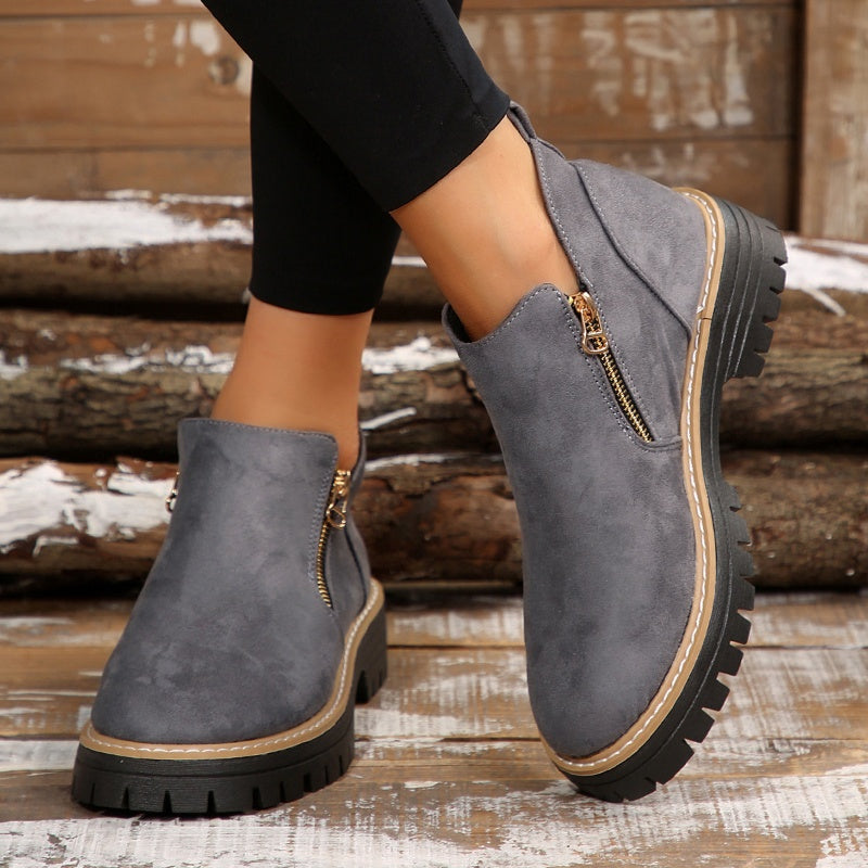 Embla women's ankle boots with buckle detail