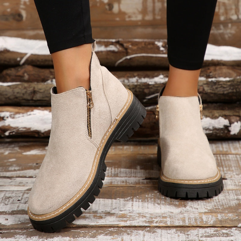 Women's water-resistant everyday ankle boots